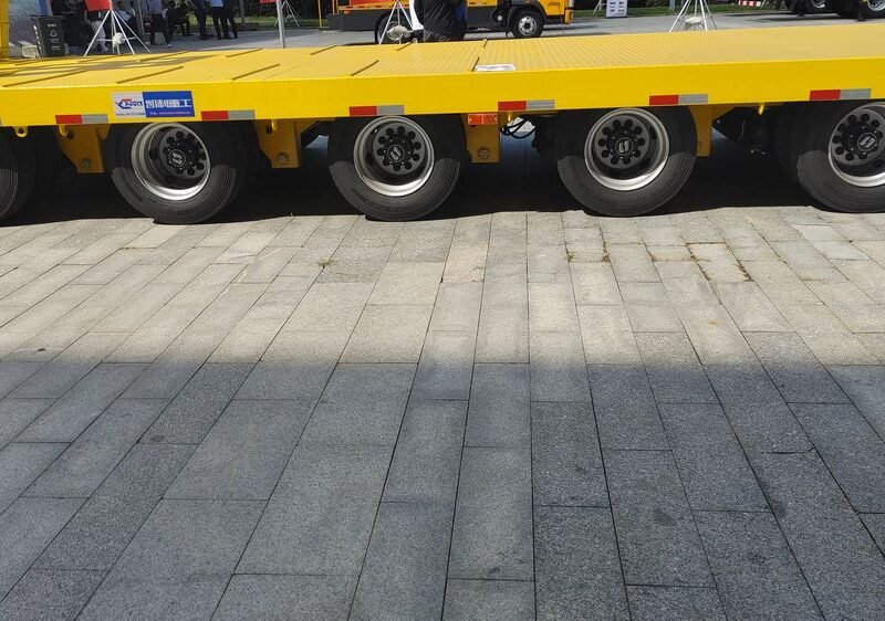 40 Feet 3 Axle Low Bed Trailer